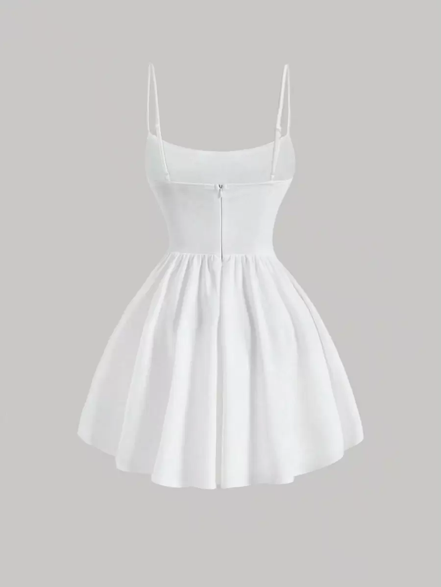 Luna — Robe Courte Évasée Chic