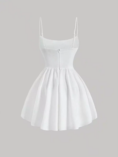 Luna — Robe Courte Évasée Chic