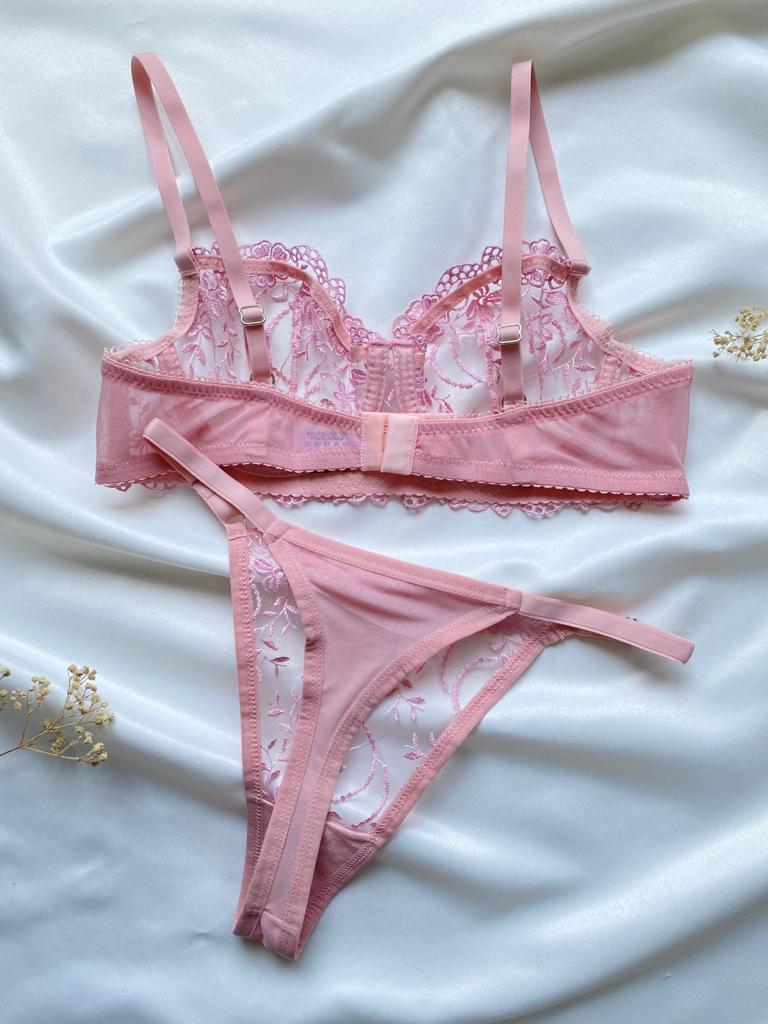 Ensemble Quintessence Rose A-132